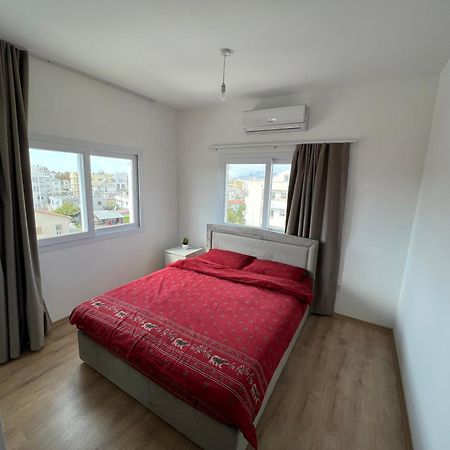 Tetris Apartment Spacious Comfortable Nicosia Kamer foto