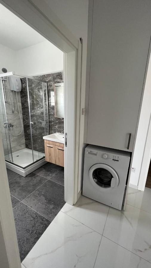 Tetris Apartment Spacious Comfortable Nicosia Buitenkant foto