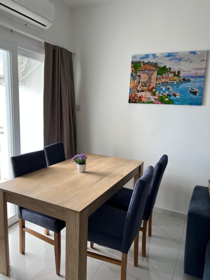 Tetris Apartment Spacious Comfortable Nicosia Buitenkant foto